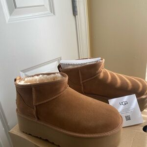 UGG Classic Ultra Mini Platform brown boots Brand New
